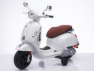אופנוע ממונע 12V וספה וינטג' בגוון לבן, סדרת רטרו Retro Line אופנוע ממונע 12V וספה וינטג' בגוון לבן, סדרת רטרו Retro Line